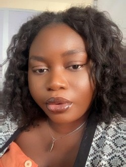 Profil de Mely, une femme célibataire de 33 ans à Cotonou