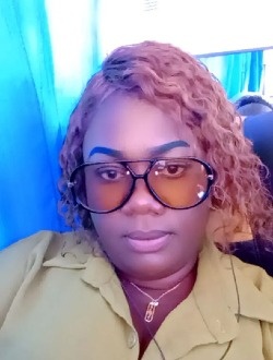 Profil de Amenan Augustine, une femme célibataire de 40 ans à Abokouamikro