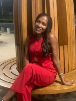 Profil de Agathe, une femme célibataire de 41 ans à Adabotokana