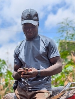 Profil de Ngouhou, un homme célibataire de 25 ans à Bandounno-Fongoué