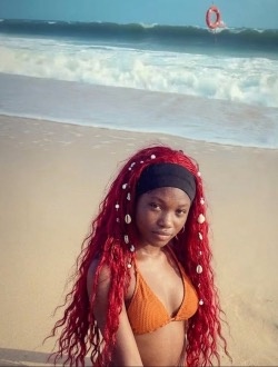 Profil de Gigi, une femme célibataire de 21 ans à Pointe-Noire