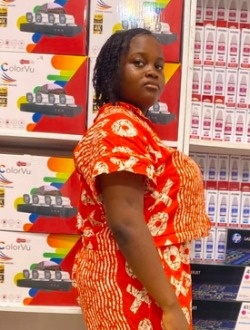 Profil de Glory, une femme célibataire de 22 ans à Yaoundé