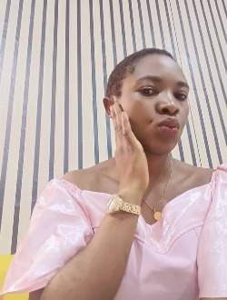 Profil de Nadia, une femme célibataire de 29 ans à Douala