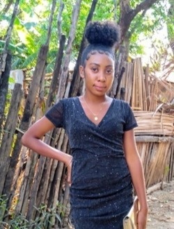 Profil de Clementine, une femme célibataire de 29 ans à Antsoa-Ambohibory