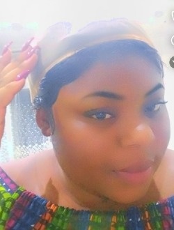 Profil de Sheila, une femme célibataire de 32 ans à Douala