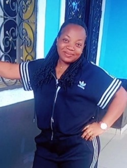 Profil de Daly, une femme célibataire de 40 ans à Douala