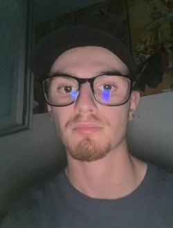 Profil de Rayane, un homme célibataire de 22 ans à Saint-Étienne