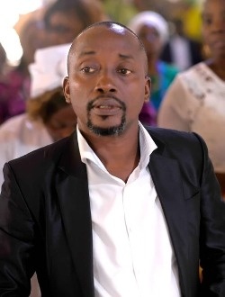 Profil de Marius, un homme célibataire de 52 ans à Abidjan