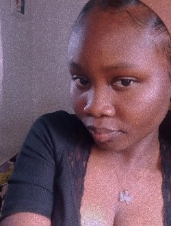 Profil de Aisha, une femme célibataire de 21 ans à Abuja