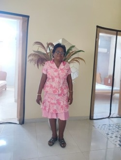 Profil de Sabine, une femme célibataire de 67 ans à Mahajanga