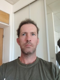 Profil de Yannick, un homme célibataire de 49 ans à Saint-Étienne-le-Molard