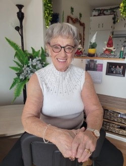 Profil de Denyse, une femme célibataire de 83 ans à Québec