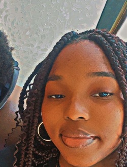 Profil de Yohanah, une femme célibataire de 18 ans à Abomey-Calavi