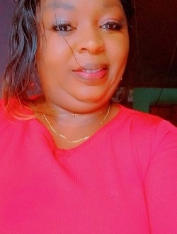 Profil de Lomia, une femme célibataire de 40 ans à Abang