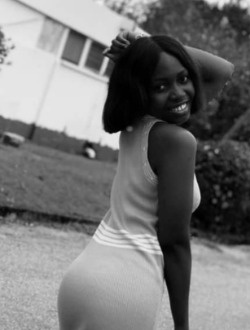 Profil de Toria, une femme célibataire de 28 ans à Kumasi