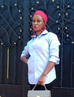 Profil de Nadine, une femme célibataire de 32 ans à Yaoundé