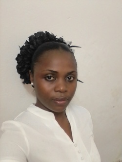 Profil de Carine, une femme célibataire de 40 ans à Douala