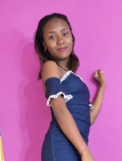 Profil de Vololoniaina, une femme célibataire de 25 ans à Antananarivo