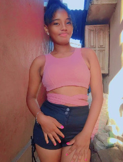 Profil de Florencia, une femme célibataire de 19 ans à Sambava