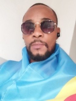Profil de Larock, un homme célibataire de 40 ans à Kinshasa Nongo