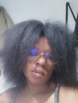 Profil de Sabine, une femme célibataire de 33 ans à Yaoundé