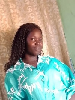 Profil de Ruth, une femme célibataire de 27 ans à Douala