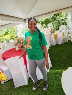 Profil de Mimi, une femme célibataire de 42 ans à Douala