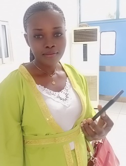 Profil de Irène Chantal, une femme célibataire de 38 ans à Douala