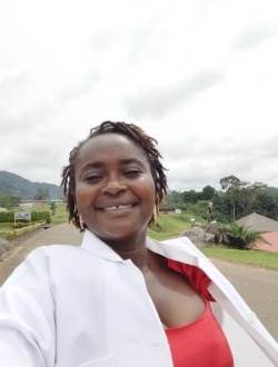 Profil de Michelle, une femme célibataire de 35 ans à Ebolombama