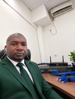 Profil de Serge Camille, un homme célibataire de 44 ans à Abam