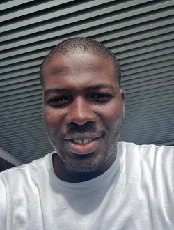 Profil de Frank, un homme célibataire de 30 ans à Lomé