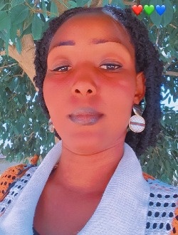 Profil de Negang-Non, une femme célibataire de 25 ans à Ndao