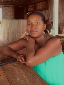 Profil de Melorine, une femme célibataire de 35 ans à 67 Ha