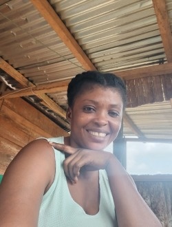 Profil de Leocady, une femme célibataire de 41 ans à Libreville