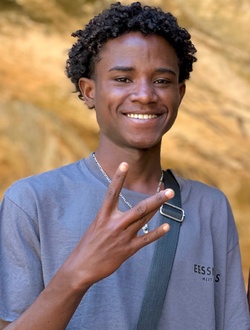profile picture 0