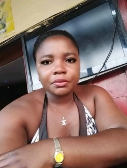 Profil de Thérèse, une femme célibataire de 25 ans à Yaoundé