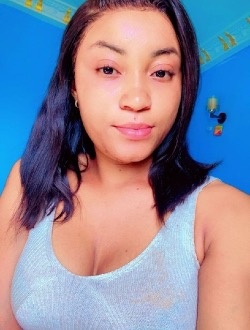 Profil de Liliane, une femme célibataire de 29 ans à Yaoundé