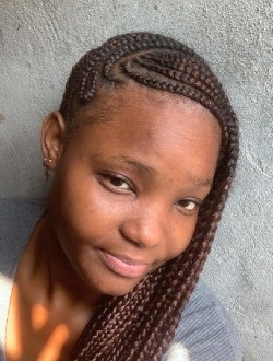 Profil de Sarah, une femme célibataire de 22 ans à Pointe-Noire