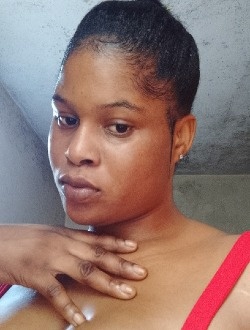 Profil de Angeline, une femme célibataire de 24 ans à Yaoundé