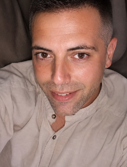 Profil de Ivano, un homme célibataire de 39 ans à Liège