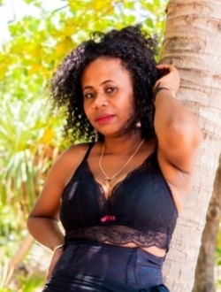 Profil de Nairah, une femme célibataire de 35 ans à Sambava
