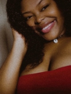 Profil de Julie, une femme célibataire de 24 ans à Dijon