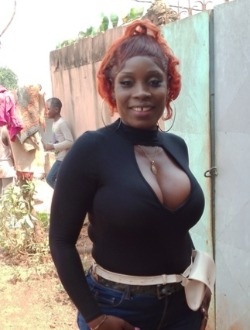 Profil de Jacky, une femme célibataire de 40 ans à Yaoundé