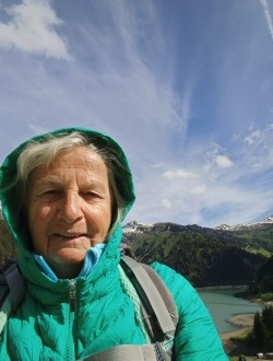 Profil de Janine, une femme célibataire de 70 ans à Quimper