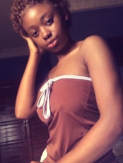 Profil de Mercy France, une femme célibataire de 21 ans à Douala