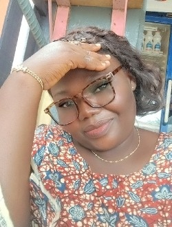 Profil de Rose, une femme célibataire de 43 ans à Lomé