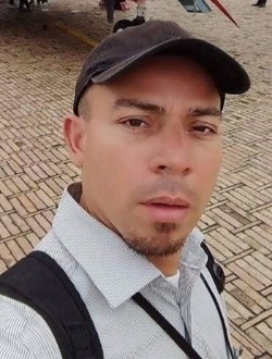 Profil de Carlos, un homme célibataire de 46 ans à Bogotá