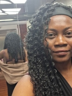 Profil de Lari, une femme célibataire de 32 ans à Amboasary-Antambolo