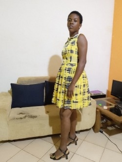 Profil de Lesliane, une femme célibataire de 34 ans à Abidjan