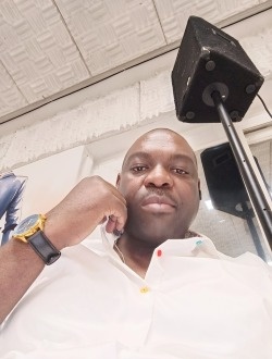 Profil de Magloire, un homme célibataire de 41 ans à Paris
